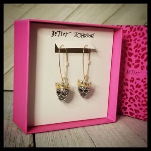 Betsey Johnson Dark Shadows Pave Skull Earrings